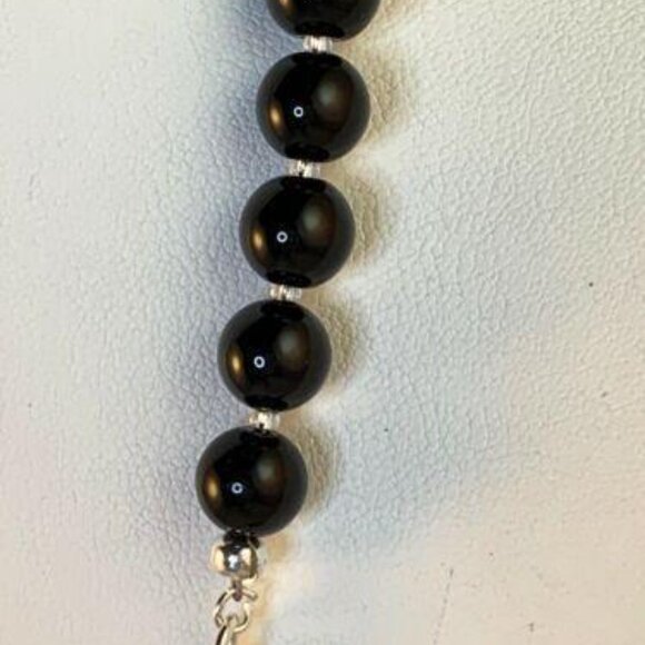 Silver Tone With Black Onyx Beads Choker Bib Necklace (NA93) - Picture 3 of 4